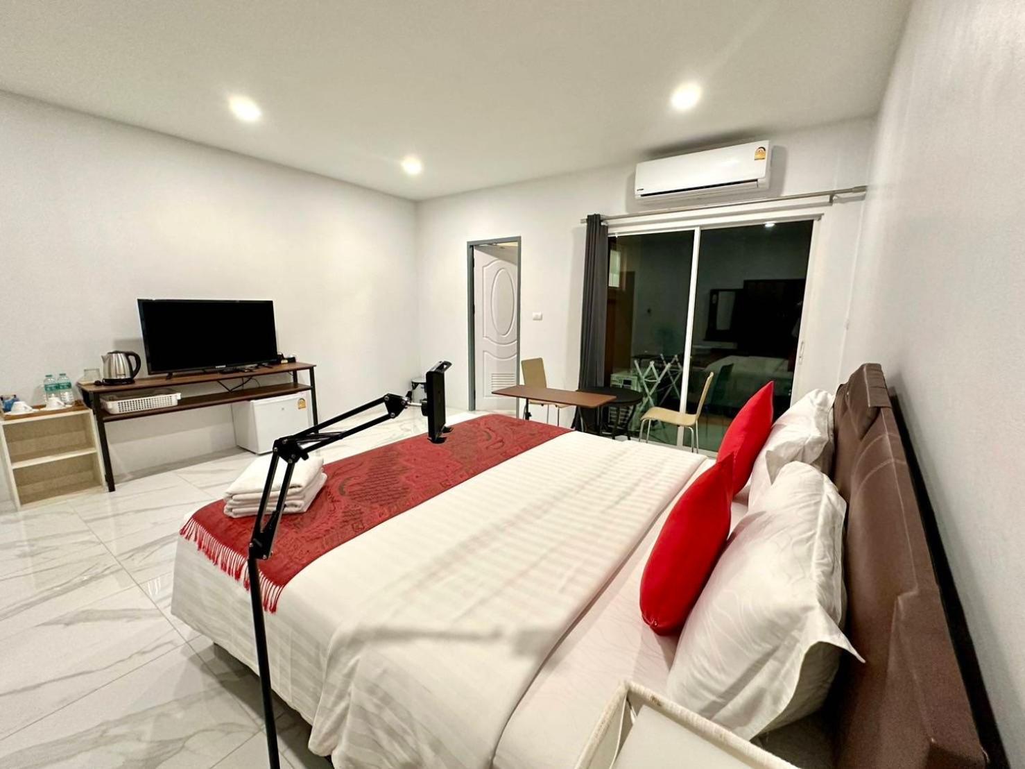 Pr Room For Rent Камала Бийч Екстериор снимка